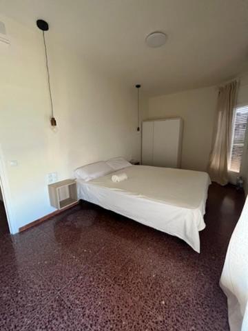 Encantador Apartamento En El Corazon De Tremp Luaran gambar